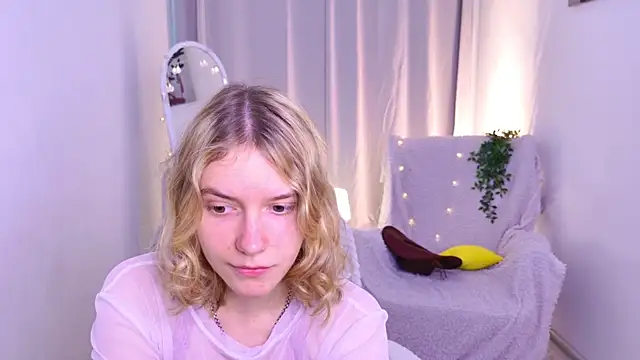 MilanaRayy Pertunjukan Webcam