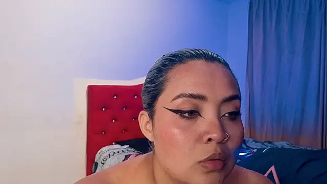 Онлайн чат XXX Agatha_humidity