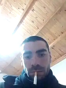 Chat +18 de aguilucc0 ao vivo