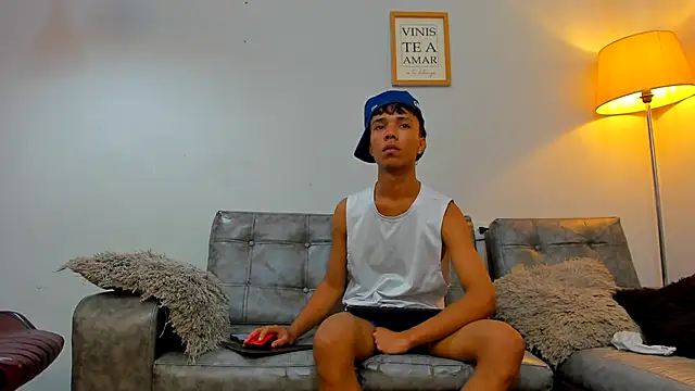 Chat XXX en directo de Mrbravo_25
