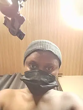 LaineOlives XXX чат на живо