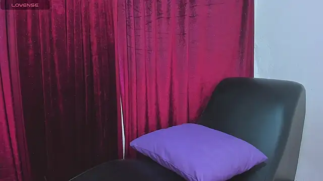 Czat XXX na żywo – WhyNotDestroy