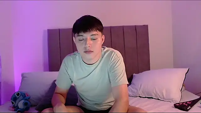 Oustin_Start Live XXX Chat