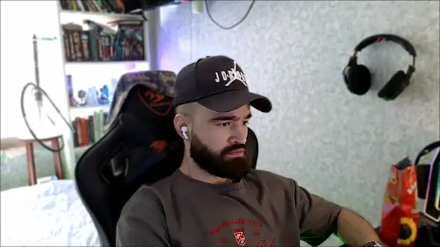 Chat XXX en directo de _Serious_Man