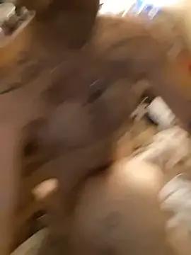 צ'אט XXX בשידור חי של Nester8181