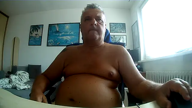 Chat +18 de Robert_SK1 ao vivo