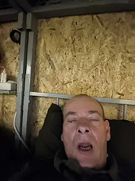 XXX chat uživo modela ManyCumm