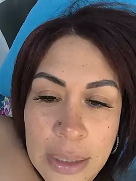 Natymendoza998 Adlı Modelin Canlı XXX Sohbeti