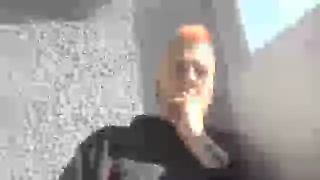 SHARPSkinhead Live XXX Chat