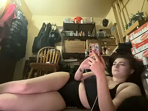 Czat XXX na żywo – Snowbunnycake_131