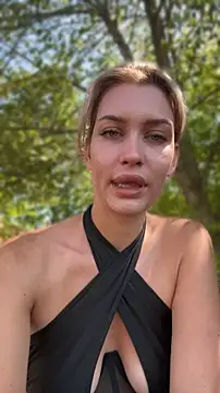 Chat XXX en directo de KikiWatson