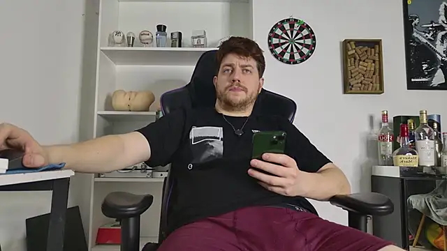 aaronlegend_ Live XXX Chat