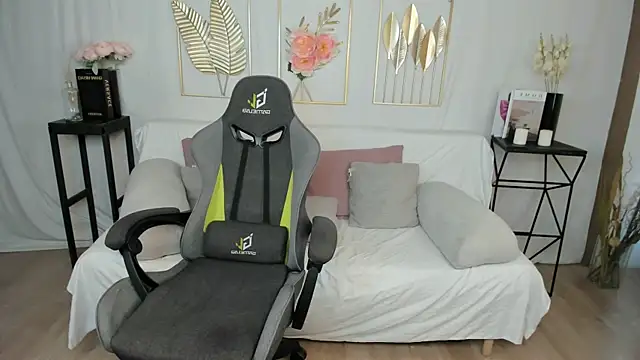 andyyzzz Live XXX Chat