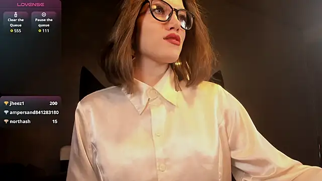 XXX chat uživo modela CathyAdams