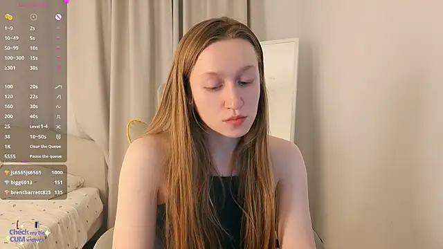 mowalova Live XXX Chat