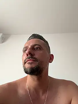 InsaneMattt 网络视讯表演