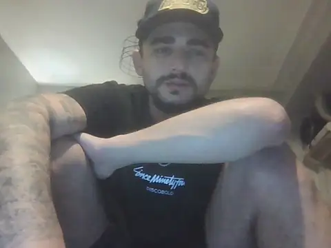 Bezzzzzerrn Live XXX chat