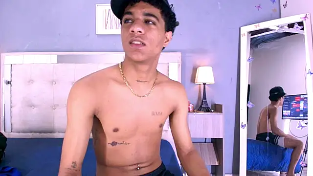 _Thiago12 Live XXX-chat