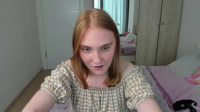 ReddHotPipper Adlı Modelin Canlı XXX Sohbeti