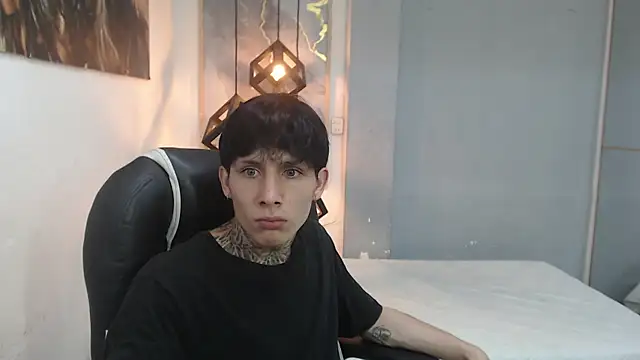 Chat +18 de Cry_thereal ao vivo