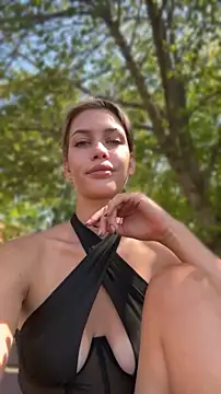 KikiWatson XXX чат на живо