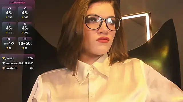CathyAdams Adlı Modelin Canlı XXX Sohbeti