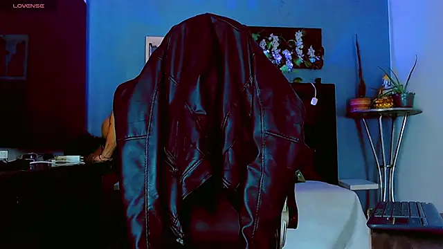 Chatroom XXX en direct de HannibalLester