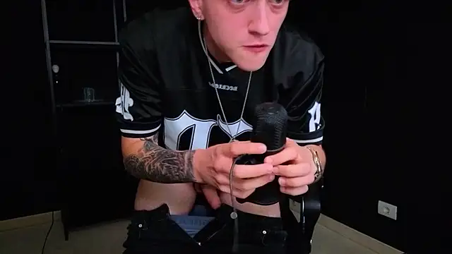 FelixStarkk 现场XXX聊天