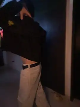 _Leo_Boy Live XXX Chat