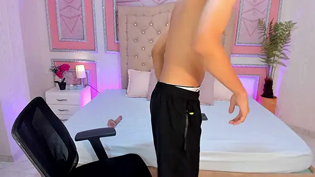 max_hunter1 Chat XXX in diretta