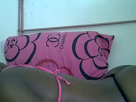 SHILIBWAのライブXXXチャット