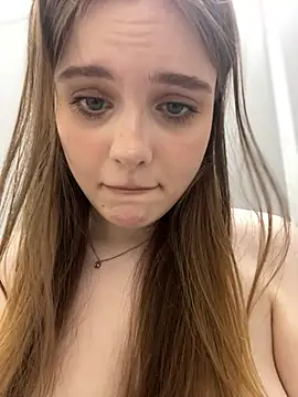 Онлайн чат XXX Lunabelle_