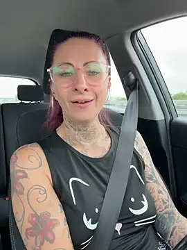 Chat XXX en directo de Devils-Akita