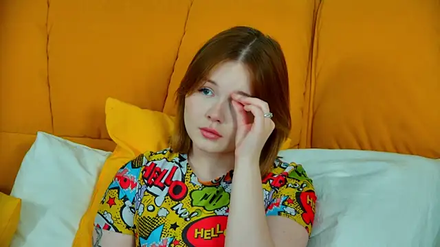 ElinaVale 现场XXX聊天