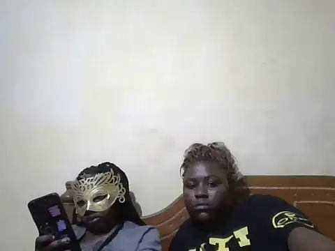 Show modela pinkdonna na web-kameri