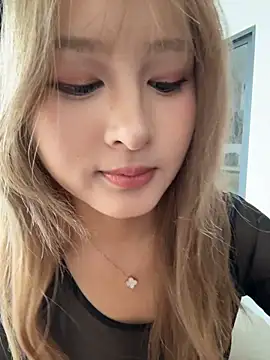 yuki_june লাইভ XXX চ্যাট