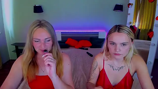 XXX chat uživo modela MagicEyess