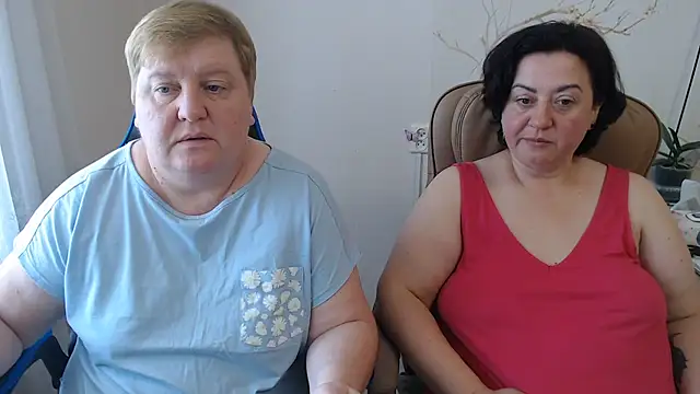 Lindy-Jeanie Adlı Modelin Canlı XXX Sohbeti
