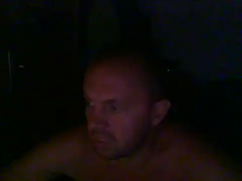 Dejanaceking élő XXX-chatje