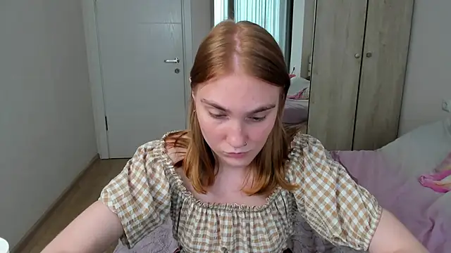 Chat +18 de ReddHotPipper ao vivo