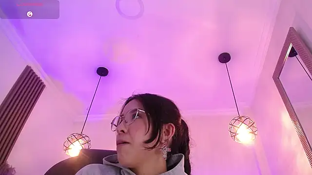 Chat XXX ao vivo de Amara_Davis1