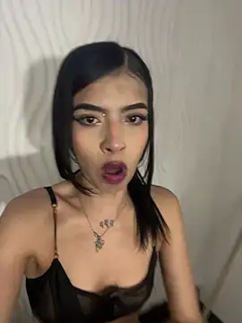 honeyluxe_'s Live XXX Chat