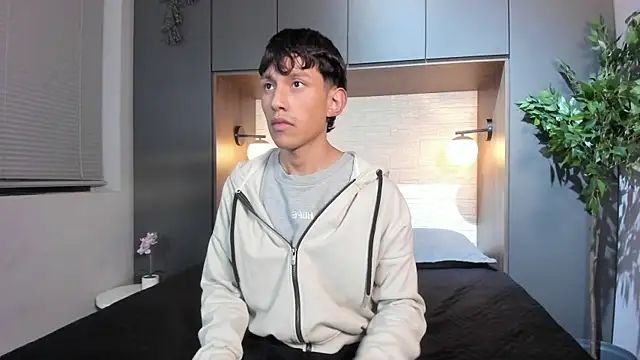 Pierre_Leroy_ live XXX chat