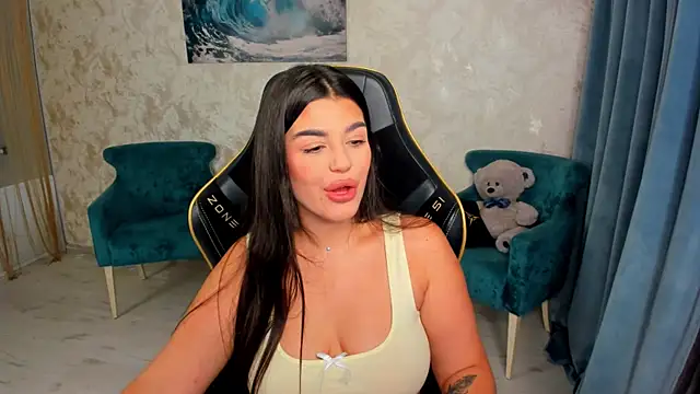 Chat +18 de AlluringAriel ao vivo