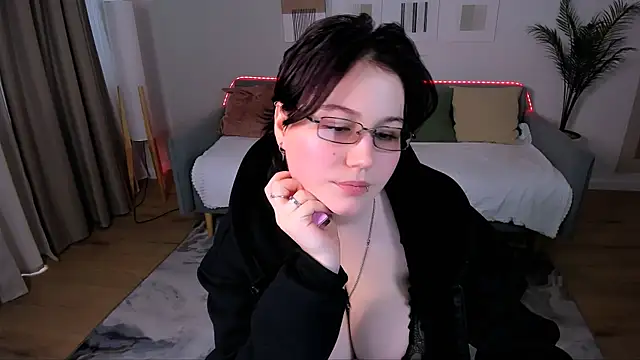 Chatroom XXX en direct de MiaLacrice
