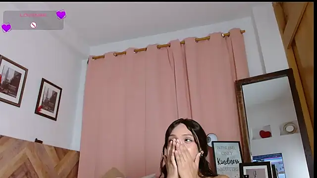 nickyCollins XXX чат на живо