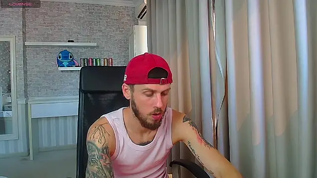JonahShaw – Naživo XXX chat
