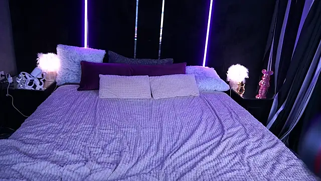 Chat +18 de TinyNatalie ao vivo
