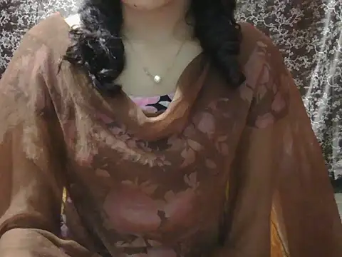 Chat +18 de Adorable_Ayesha ao vivo