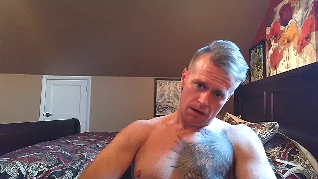 Chat XXX en directo de DILFiGuess1